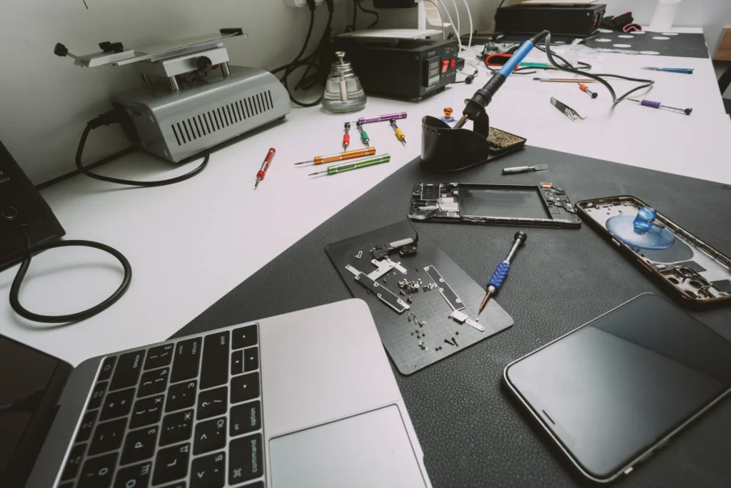 Computer & Mobile Phone Repair